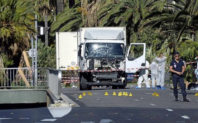 El terrorista de Niza pidió en un mensaje "más armas" antes del atentado