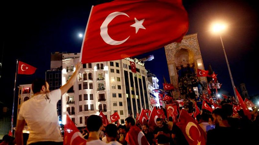 Turquía debate su futuro entre el terrorismo y los intereses de Washington en Medio Oriente