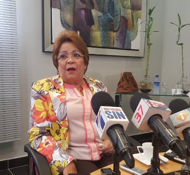 Ministra de la mujer: penalización del aborto no impedirá que siga esa práctica en el país