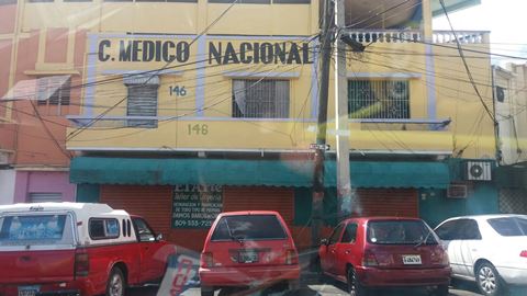 Vecinos de Villa Consuelo con posiciones encontradas sobre clínica sospechosa de practicar abortos