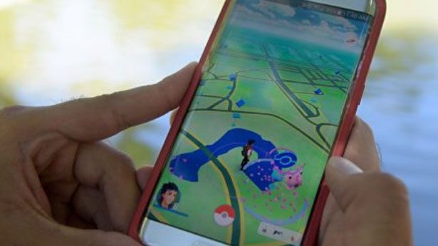 Chicos canadienses cruzan hacia EEUU por jugar Pokémon Go