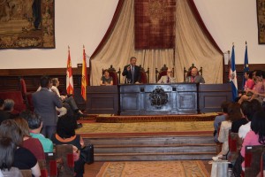 Fernández pide cautela a OEA antes de invocar Carta Democrática