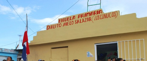 Moradores del sector Los Conucos piden destitución de directora escuela Carlitos Melo Salazar