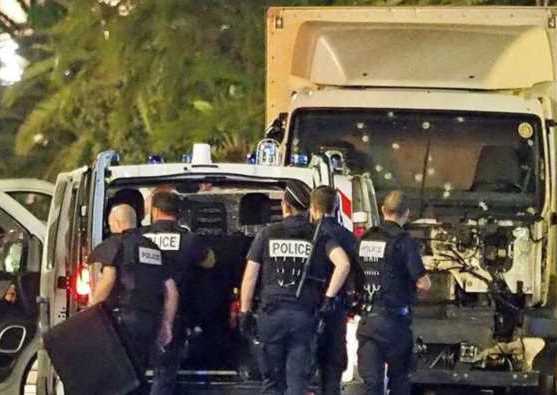 Ponen en duda eficacia de seguridad en Niza tras ataque