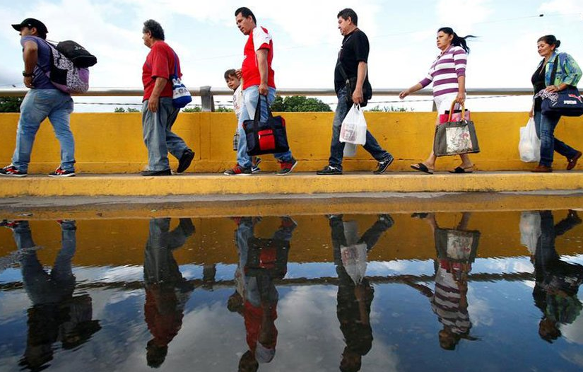 Gobierno colombiano descarta paso libre de personas hasta que se produzca apertura total de la frontera