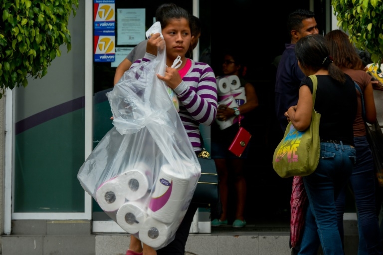 El grupo de higiene Kimberly-Clark suspende sus operaciones en Venezuela