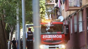 Barcelona: Dos niños fallecen en un incendio en su edificio y hay al menos 11 heridos