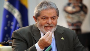 Lula acusa de 