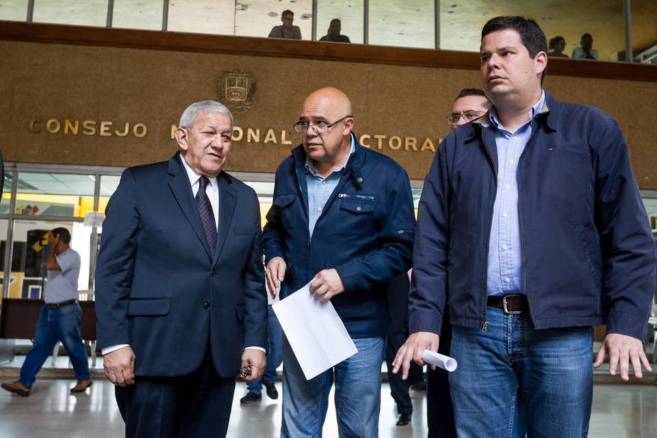 La MUD descarta pacto entre gobierno de Venezuela y oposición por revocatorio