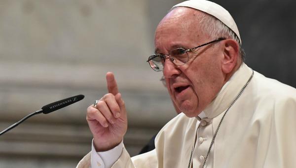 El Vaticano estudiará posibilidad de que las mujeres sean diaconisas