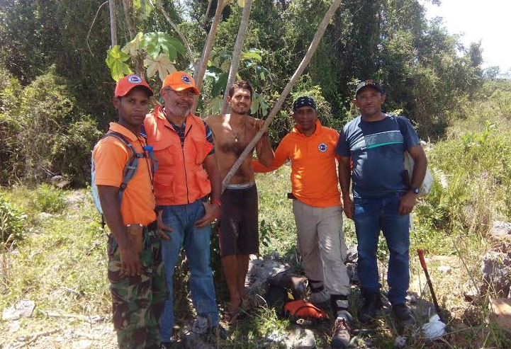 Defensa Civil rescata con vida turista brasileño