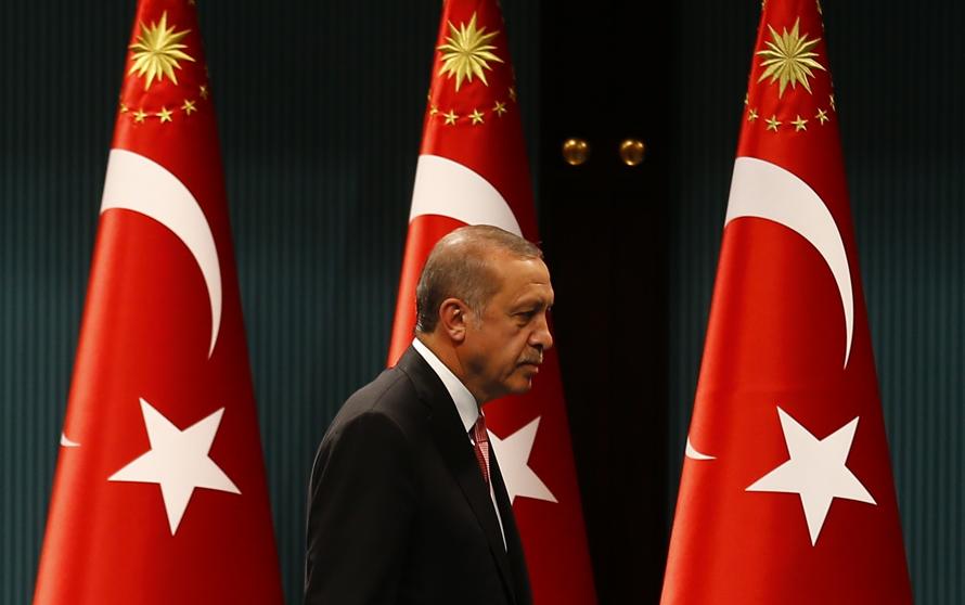 Turquía declara el estado de emergencia durante tres meses