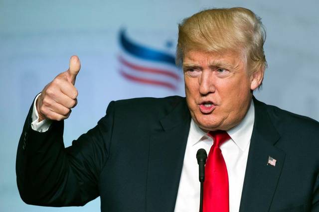 Republicanos buscan acercar latinos a Trump