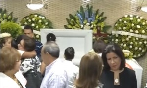 Sepultarán restos de doctor Mena Castro en Jardín Memorial