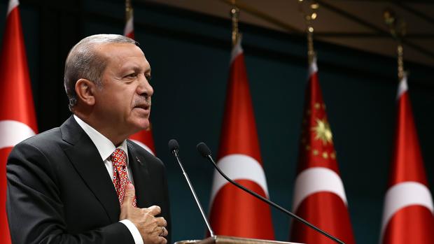 Erdogan quiere controlar el servicio de inteligencia y el estado mayor