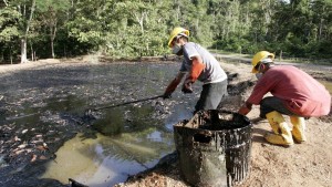 Ecuador advierte imposibilidad de diálogo con Chevron sobre pago por fallo
