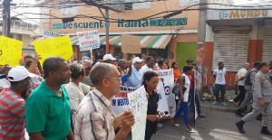 Comunitarios de Haina marchan contra la construcción de relleno sanitario 