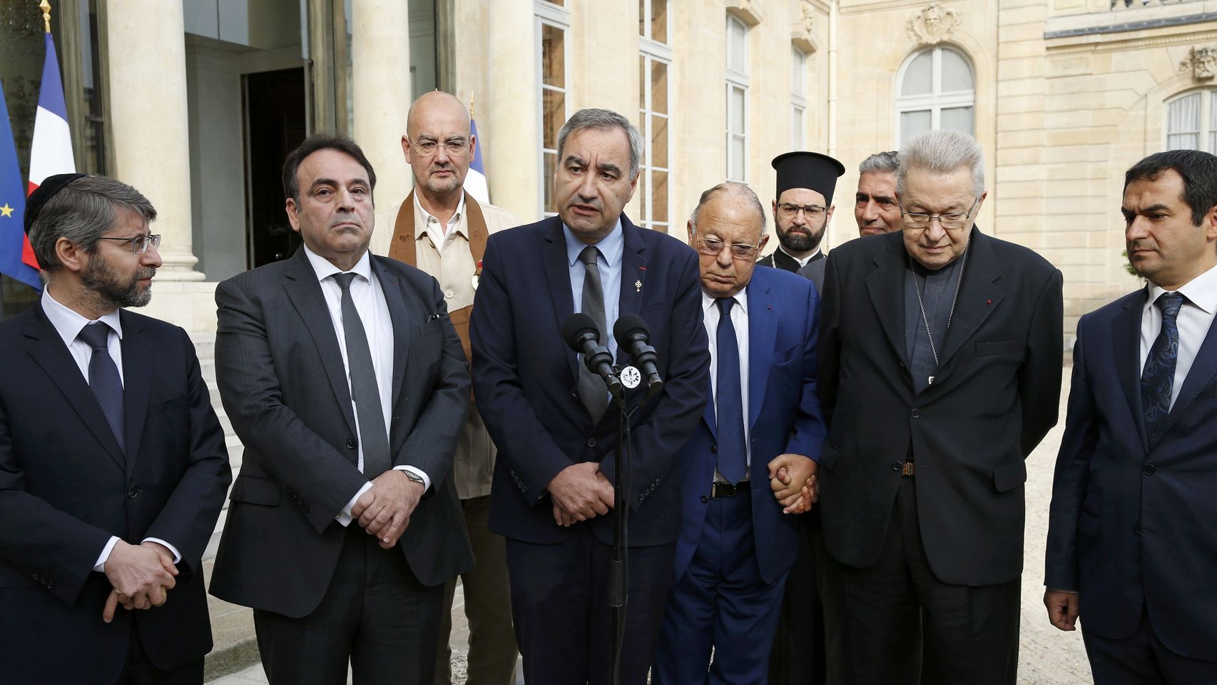 Francia convoca reunión con expertos y líderes musulmanes
