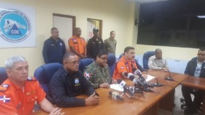COE mantiene 11 provincias en alerta por lluvias; Defensa Civil: peligro no ha pasado