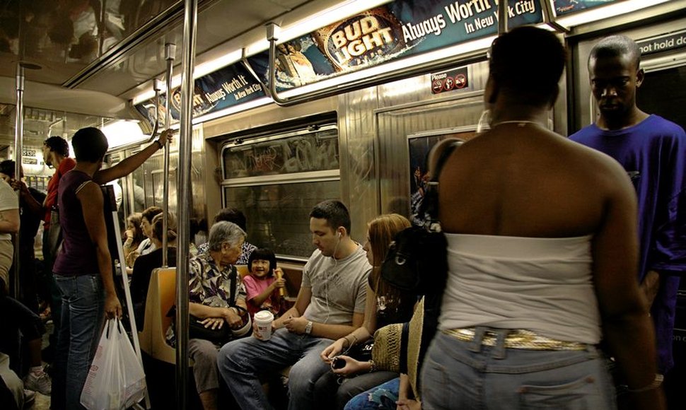 Reportan temperaturas de 100 grados en el metro de Nueva York