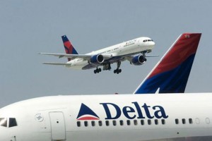 Delta Air Lines anuncia por segundo día consecutivo la cancelación de 300 vuelos