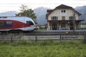 Registran casa en Liechtenstein de atacante de tren en Suiza