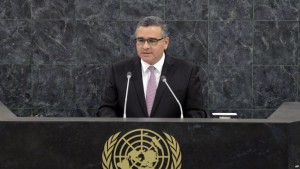 El Salvador: Encuentran armas en casa de ex presidente Mauricio Funes 