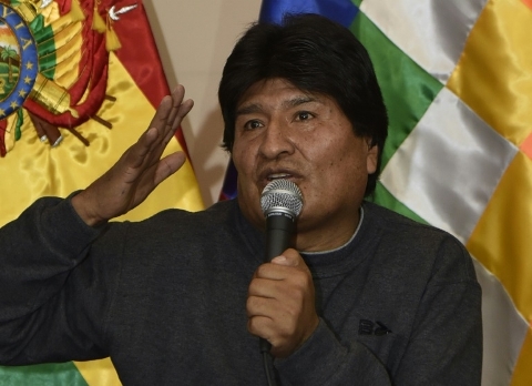 Evo Morales afirma que Fidel Castro le manda pastillas de moringa