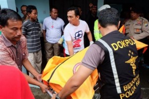 Indonesia recupera cuerpos de 15 víctimas de naufragio