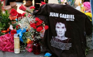 Restos de Juan Gabriel ya están en funeraria en Los Ángeles