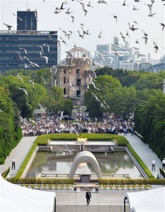 Japón a líderes mundiales: visiten Hiroshima, como Barack Obama 