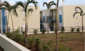 CNDH-RD exige presidente ordene suspensión entrega de viviendas en Los Toros de Azua

