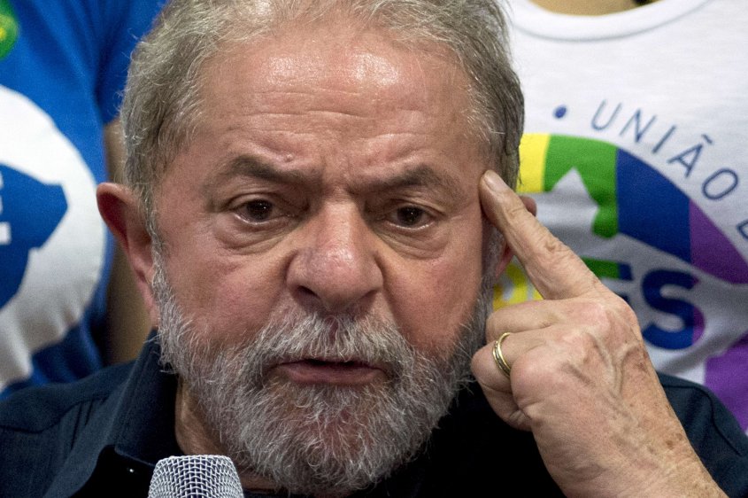 Lula dice que sin "pruebas concretas" no pueden asociarlo al caso Petrobras