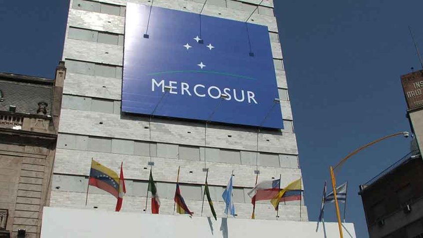 Crisis de Mercosur a espera de "cumplimientos e incumplimientos" de Venezuela