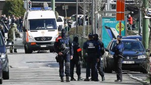 Atacante hiere a machetazos a mujeres policías en Bélgica 