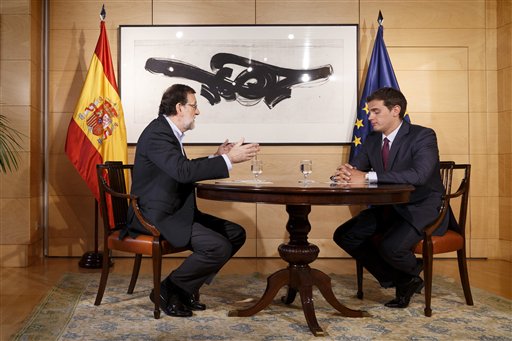 España: Rajoy dice estar listo para buscar apoyo del Parlamento