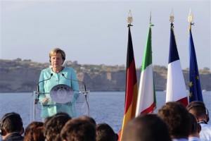 Merkel pide lealtad a residentes de origen turco en Alemania 