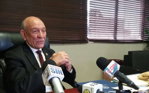 Senador Calderón: ni FINJUS ni PC pueden violar derecho a Roberto Rosario de aspirar a JCE