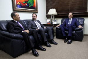 José del Castillo Saviñón recibe visita de cortesía del presidente de Claro