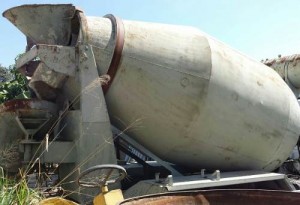 Detienen 19 camiones “trompo” por arrojar cemento en la vía pública