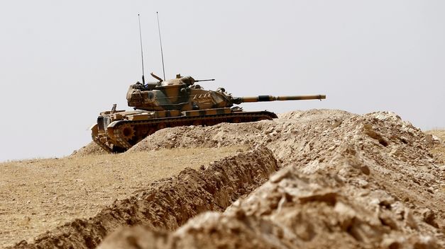 Turquía y los kurdos sirios acuerdan un alto el fuego temporal en Siria