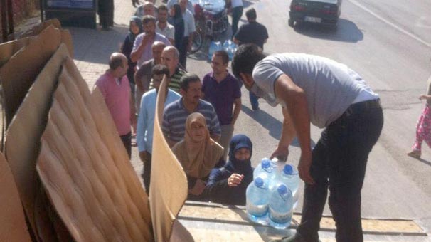 Diez mil personas hospitalizadas en Turquía por agua contaminada