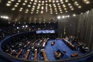 Suspenden temporalmente juicio contra presidenta de Brasil  