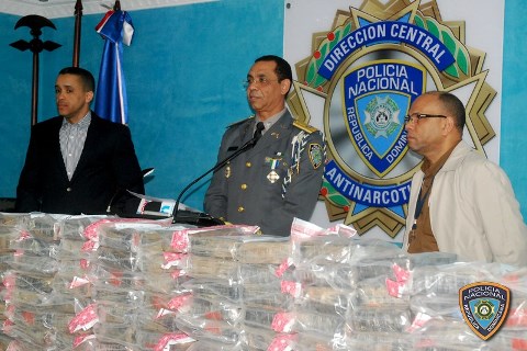 MP y PN ocupan 278 paquetes de presunta droga