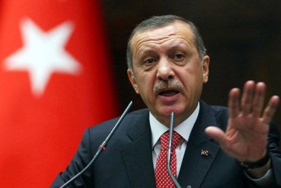 Presidente Turquía califica ataque en Estambul como intento para "desestabilizar" país