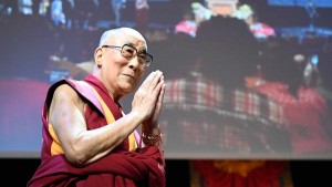 El Dalái Lama exhortó a la UE a dar educación a los refugiados para que reconstruyan sus países