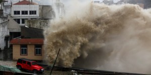 Al menos ocho muertos al paso de un potente tifón por China y Taiwán 
