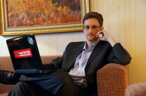 Snowden dice que votará en comicios a la presidencia de EEUU 
