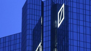 Caen las acciones del Deutsche Bank tras un reclamo judicial por USD 14 mil millones