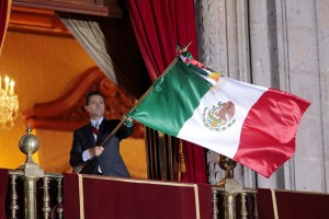 Peña Nieto lanza el tradicional grito de independencia bajo la sombra de la protesta